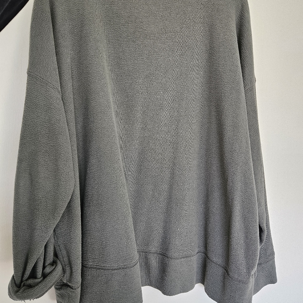 Aerie blue/green oversized sweater. Size large - Picture 3 of 3